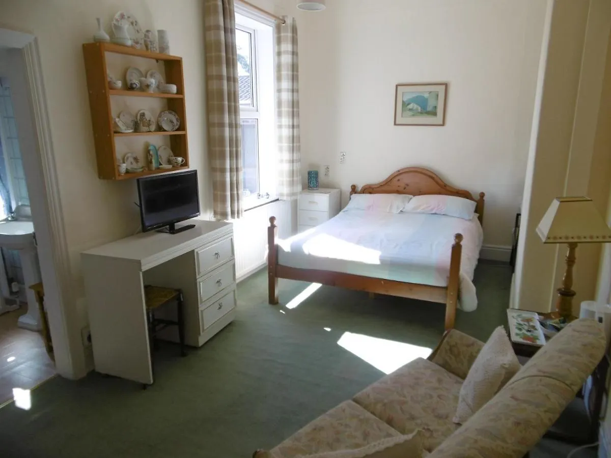 מלון יורק Adams House